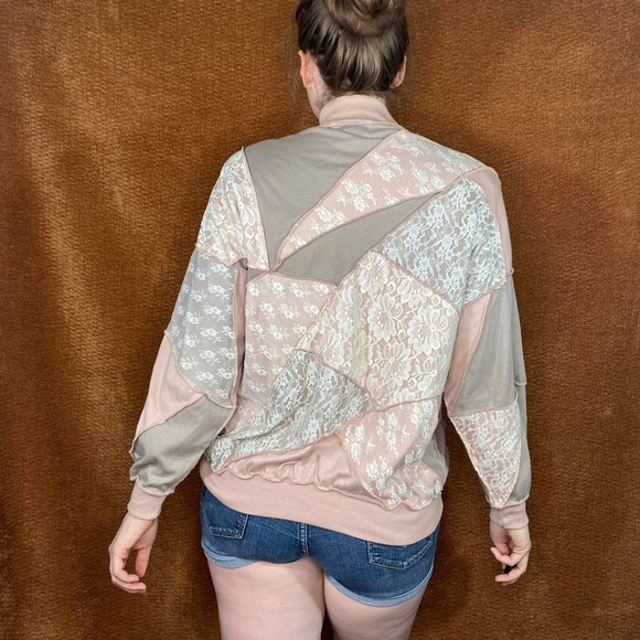 Vintage Rafeal Geometric Pastel Pink/Brown Lace Colorblock Sweatshirt, Size L. - Picture 2 of 4